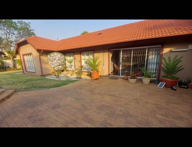 4 BEDROOM HOUSE FOR SALE IN FREEWAY PARK